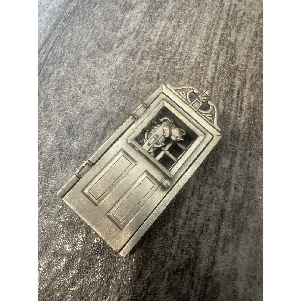 Vintage JJ  Jonette Jewelry Pewter Cat Climbing Coat Rack Swing Door Brooch Open